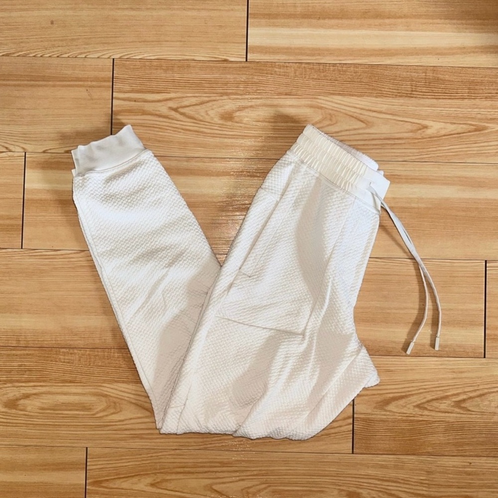 Lululemon At Ease Joggers Eggshell White (Rare)